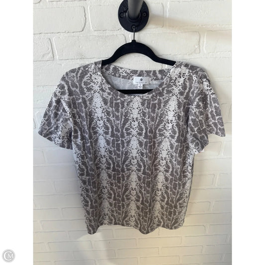 Top Short Sleeve By Socialite In Grey & White, Size: S