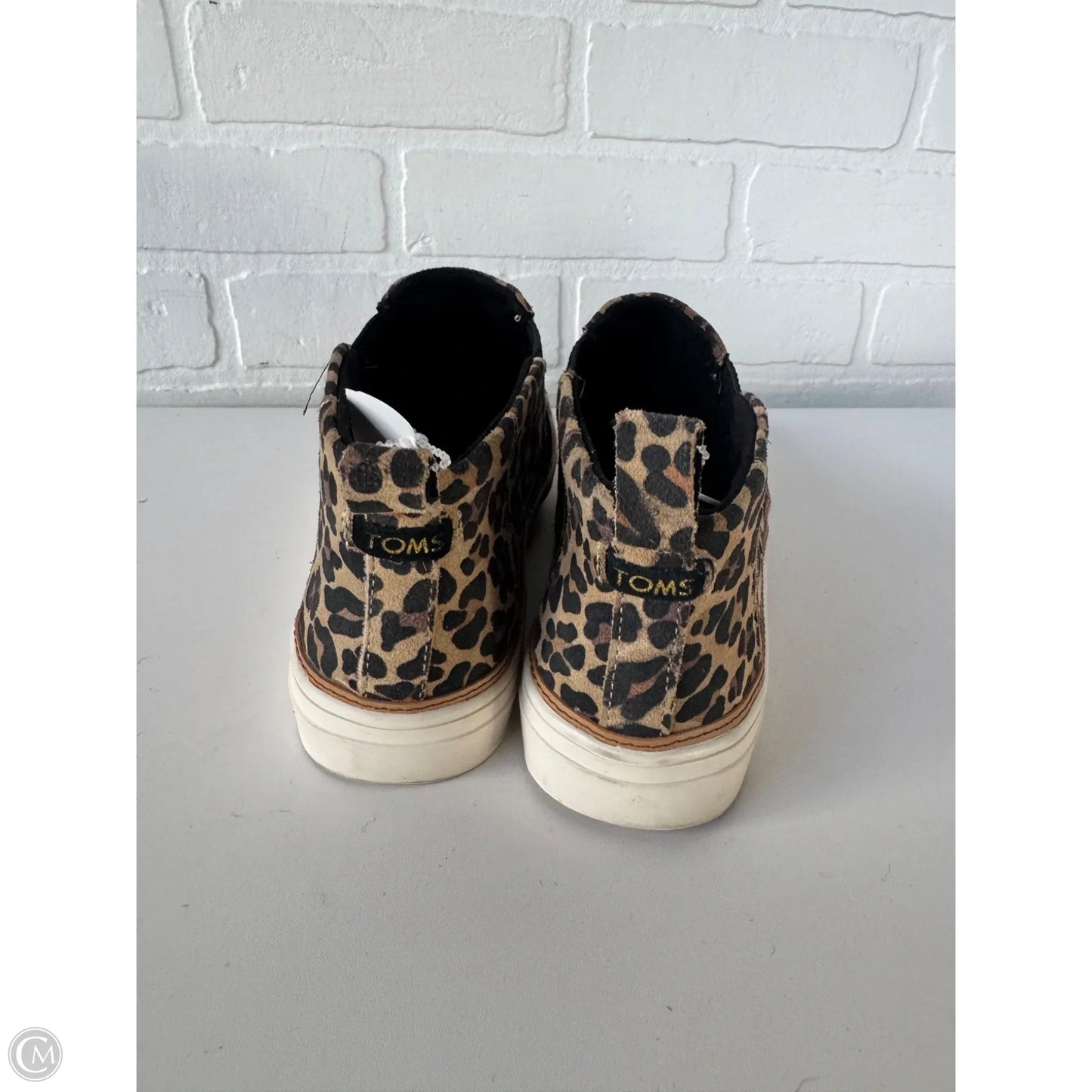 Shoes Flats By Toms In Black & Tan, Size: 7.5