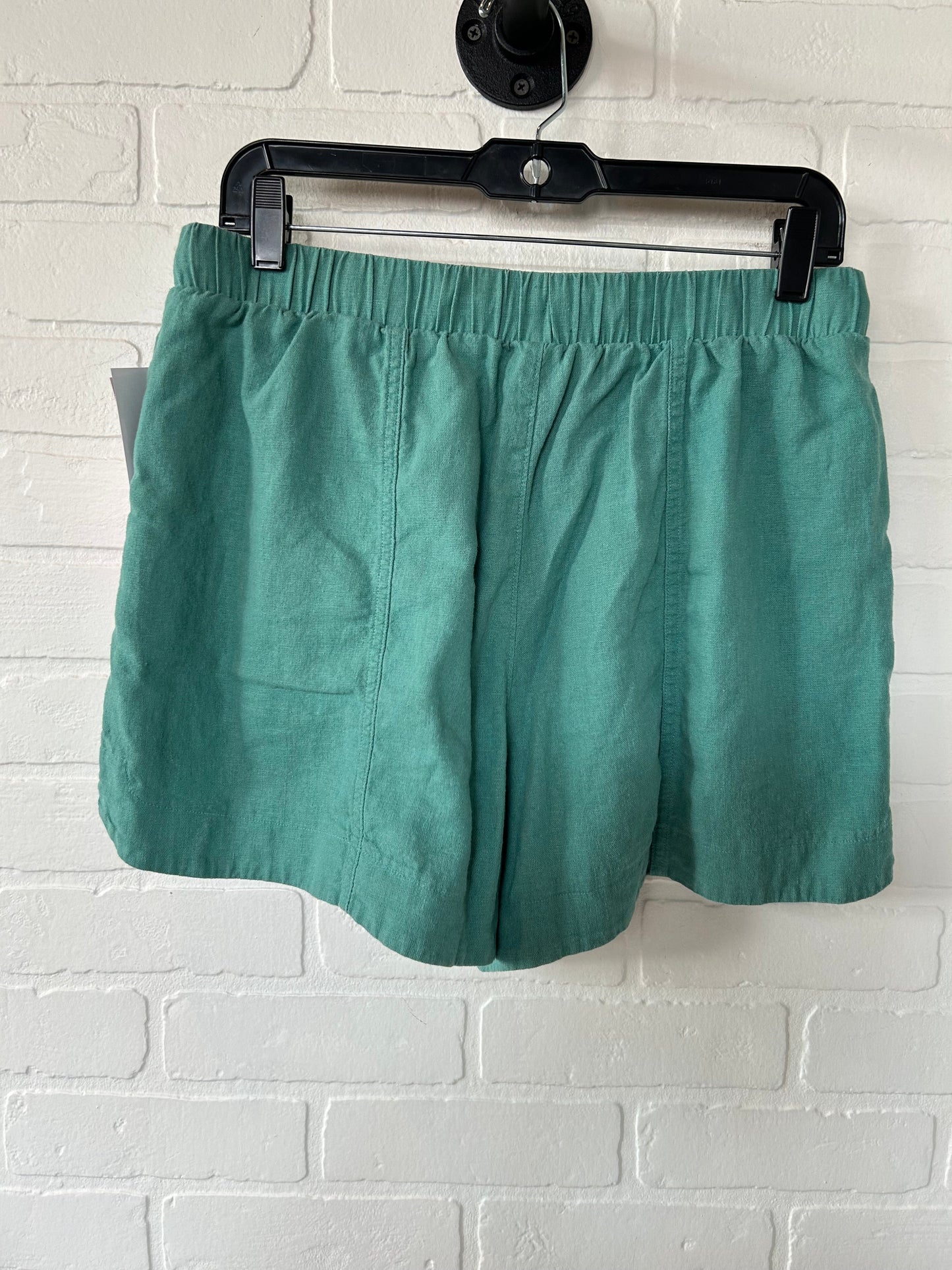 Green Shorts Universal Thread, Size 8