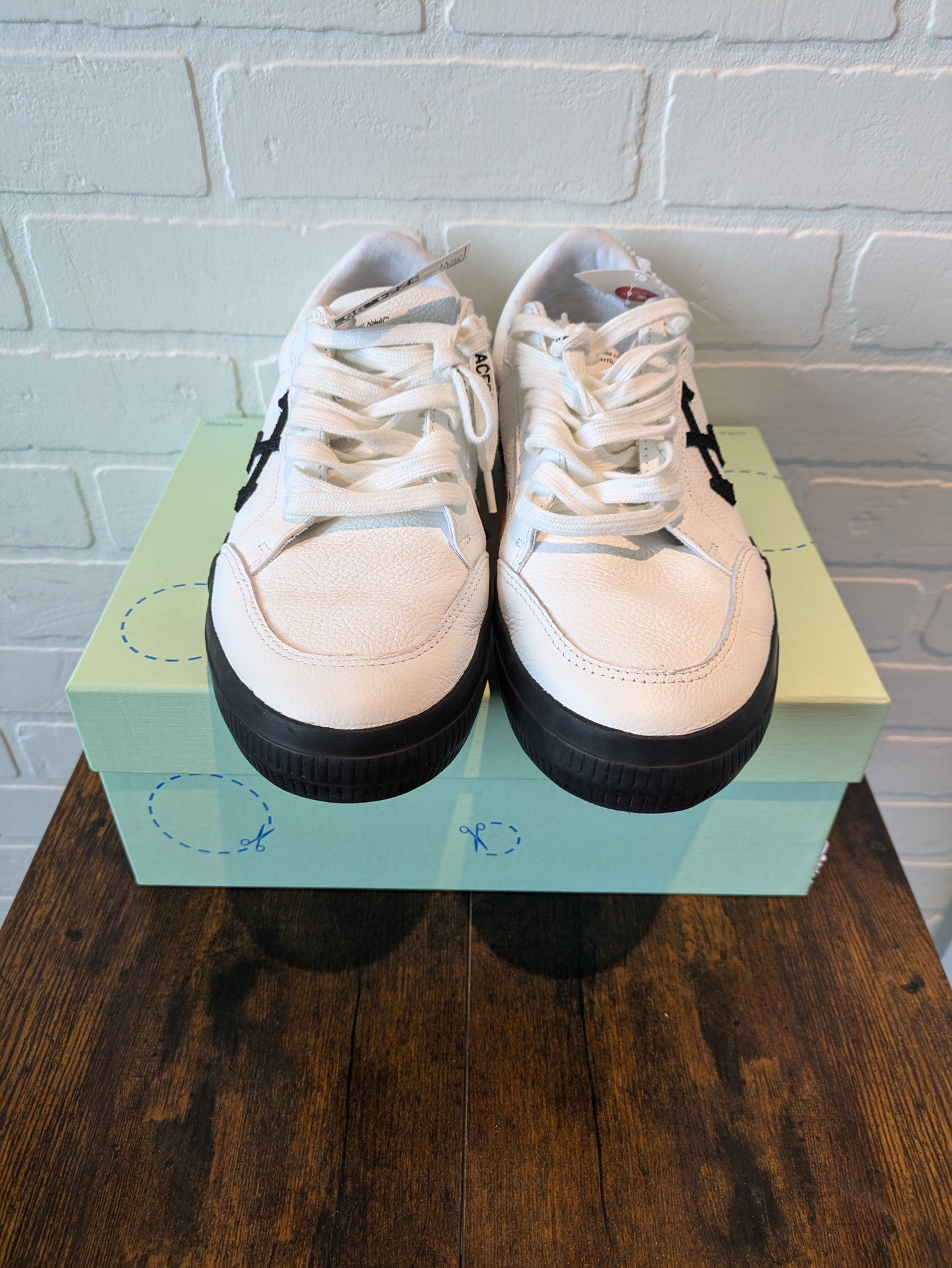 White Shoes Luxury Designer Off-white, Size 11