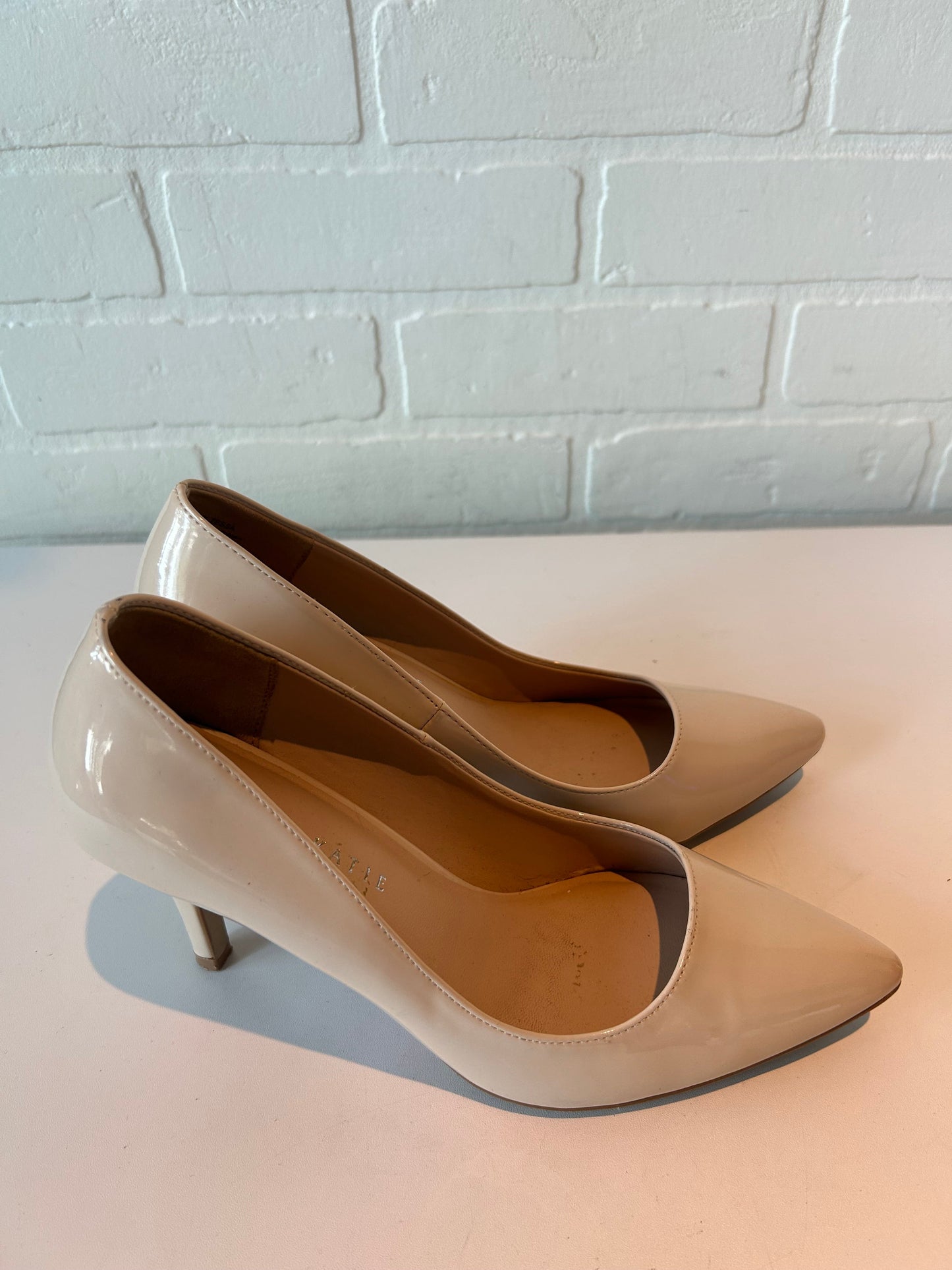 Shoes Heels Stiletto By Kelly And Katie In Cream, Size: 7