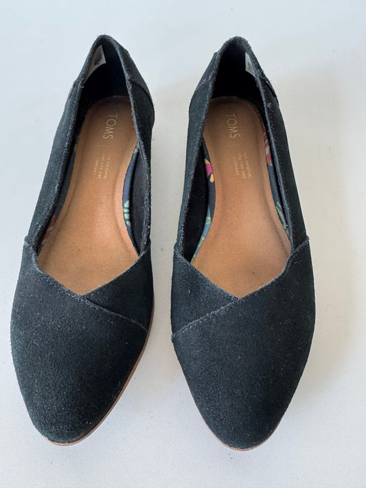 Shoes Flats By Toms In Black, Size: 7.5