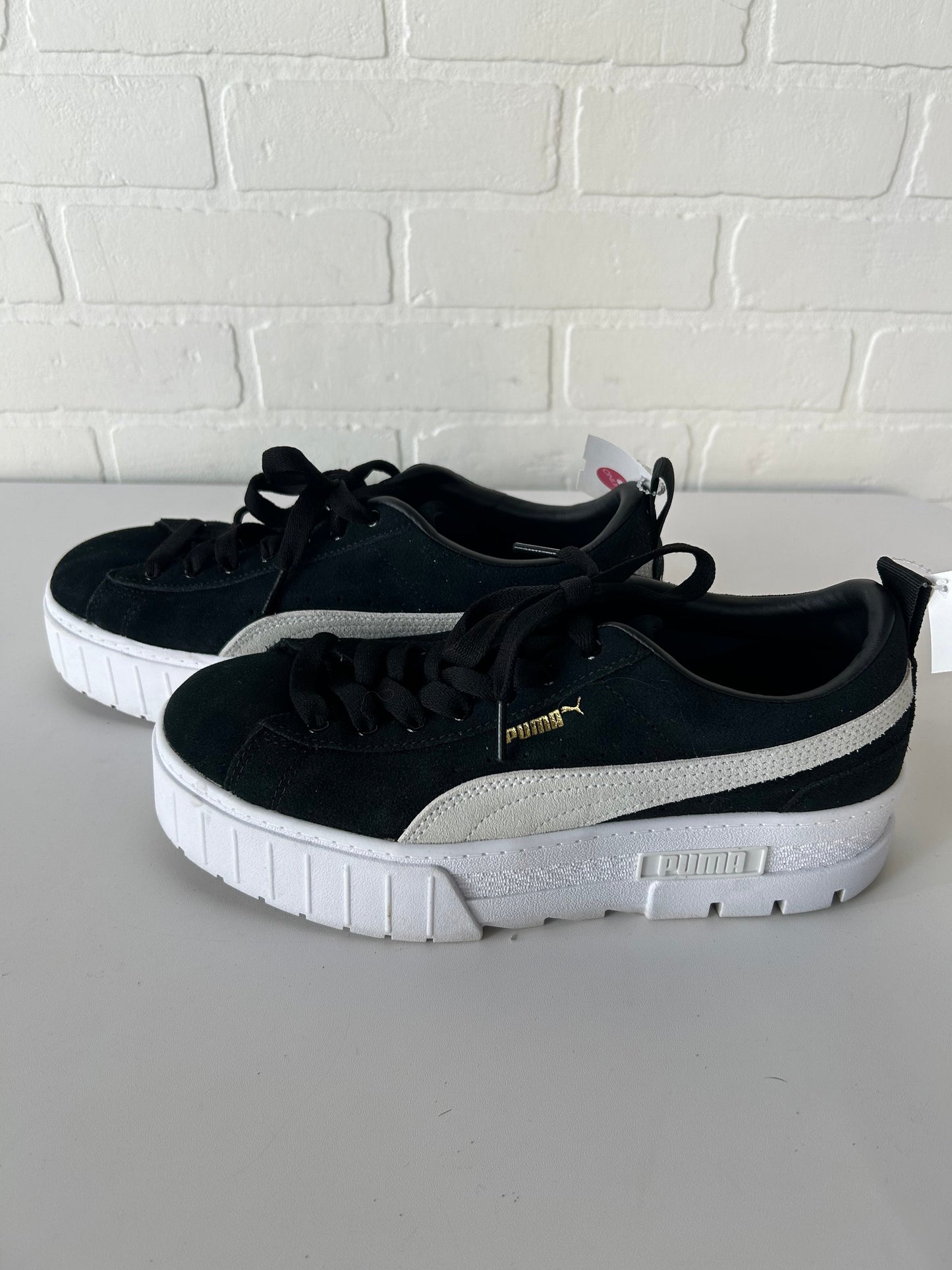 Shoes Sneakers Platform By Puma In Black & Cream, Size: 10