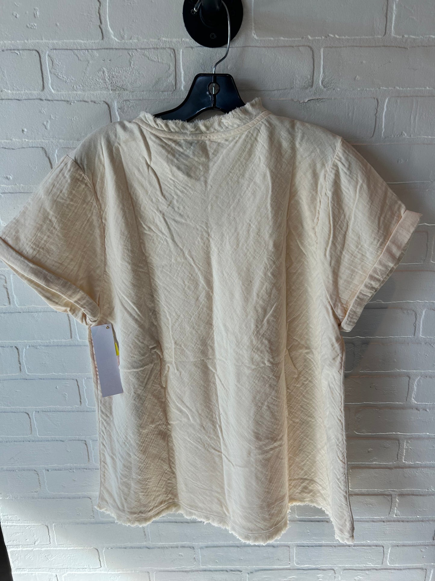 Top Short Sleeve By Sundance In Cream, Size: Xl