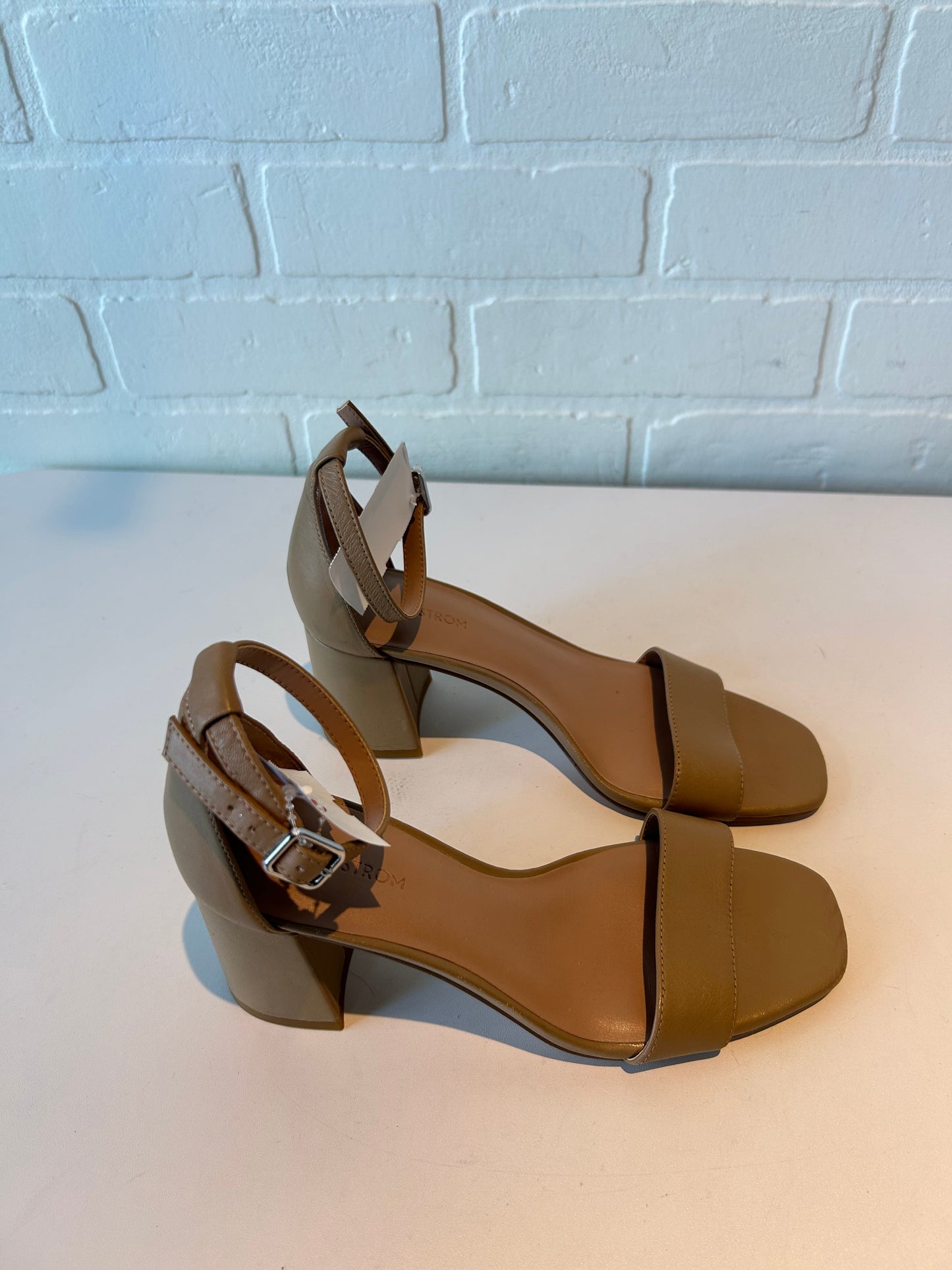 Sandals Heels Block By Nordstrom In Tan, Size: 5