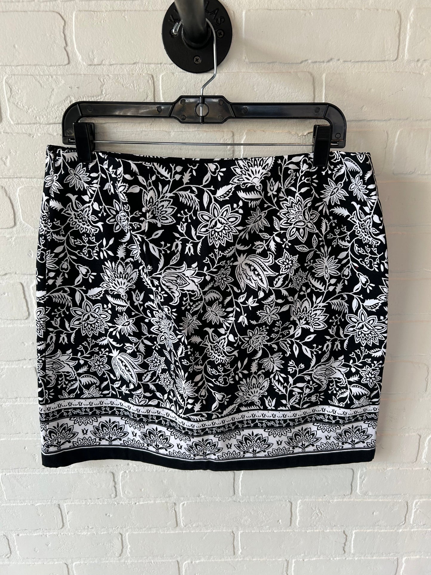 Skirt Mini & Short By Talbots In Black & White, Size: 10p