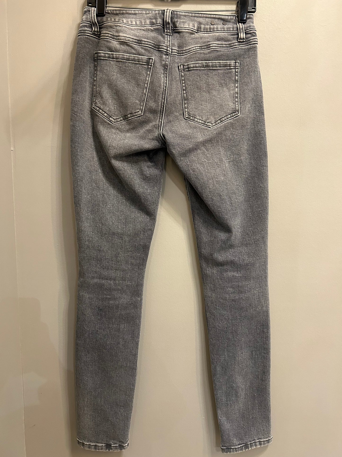 Jeans Skinny By Cabi In Grey, Size: 2