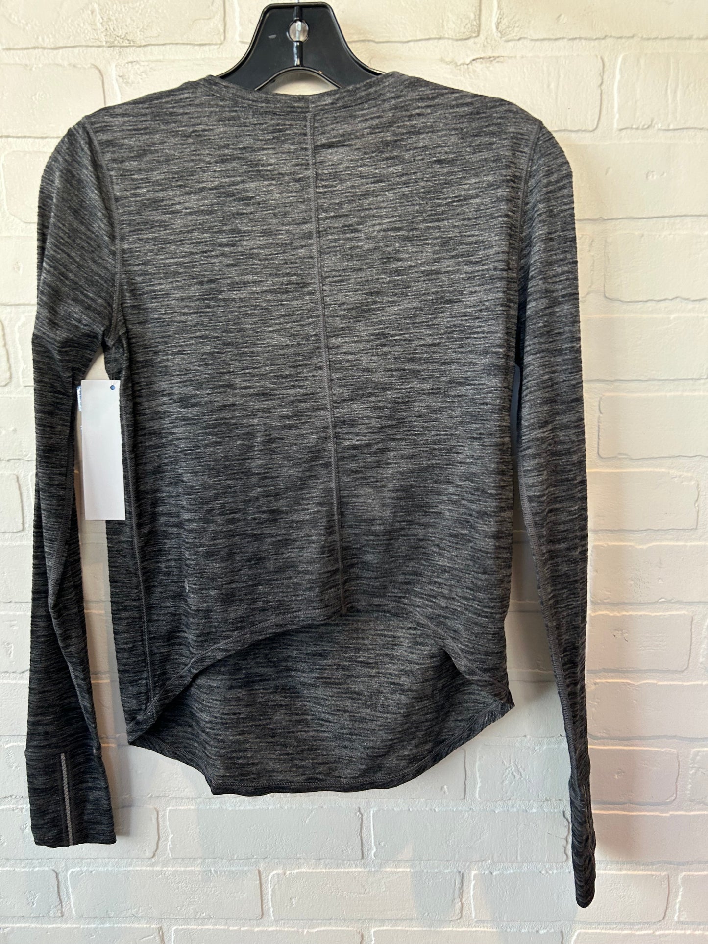 Athletic Top Long Sleeve Crewneck By Lululemon In Grey, Size: S