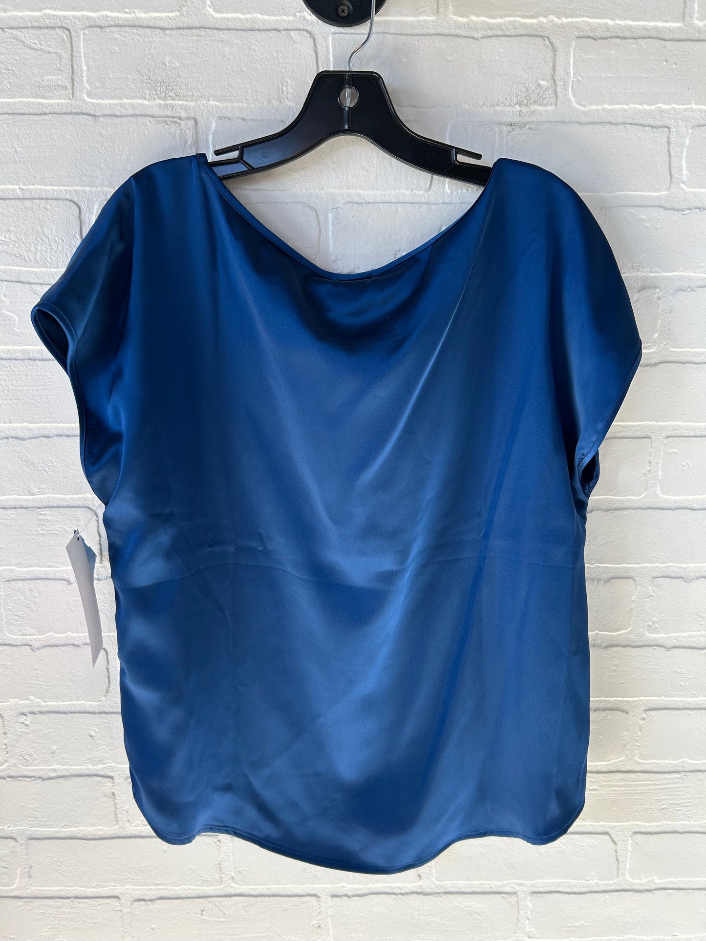 Top Short Sleeve By Nicole Miller In Blue, Size: L