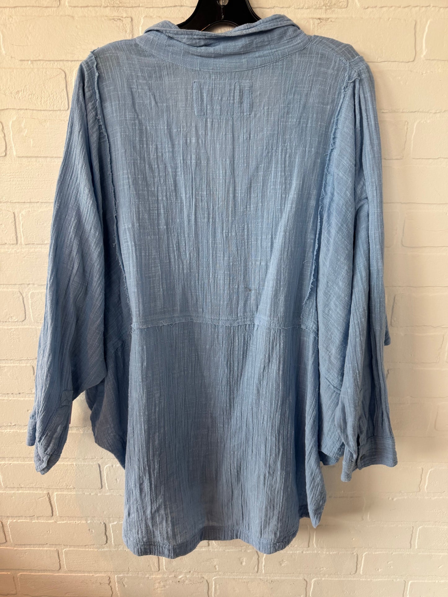 Top Long Sleeve By We The Free In Blue, Size: L