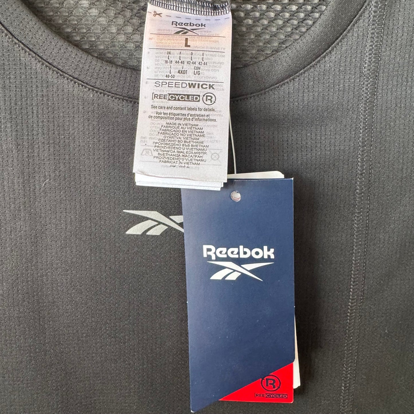 Athletic Top Short Sleeve By Reebok In Black, Size: L