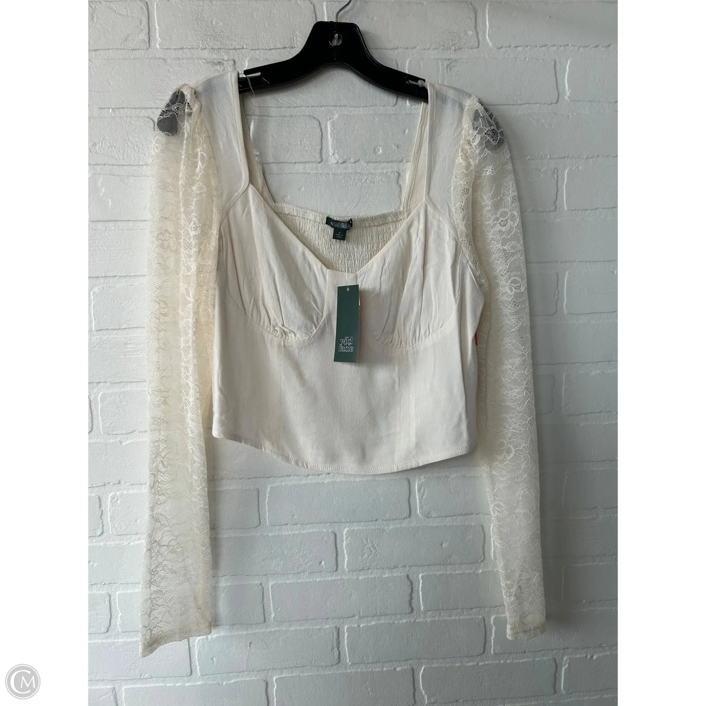 Top Long Sleeve By Wild Fable In Cream, Size: M