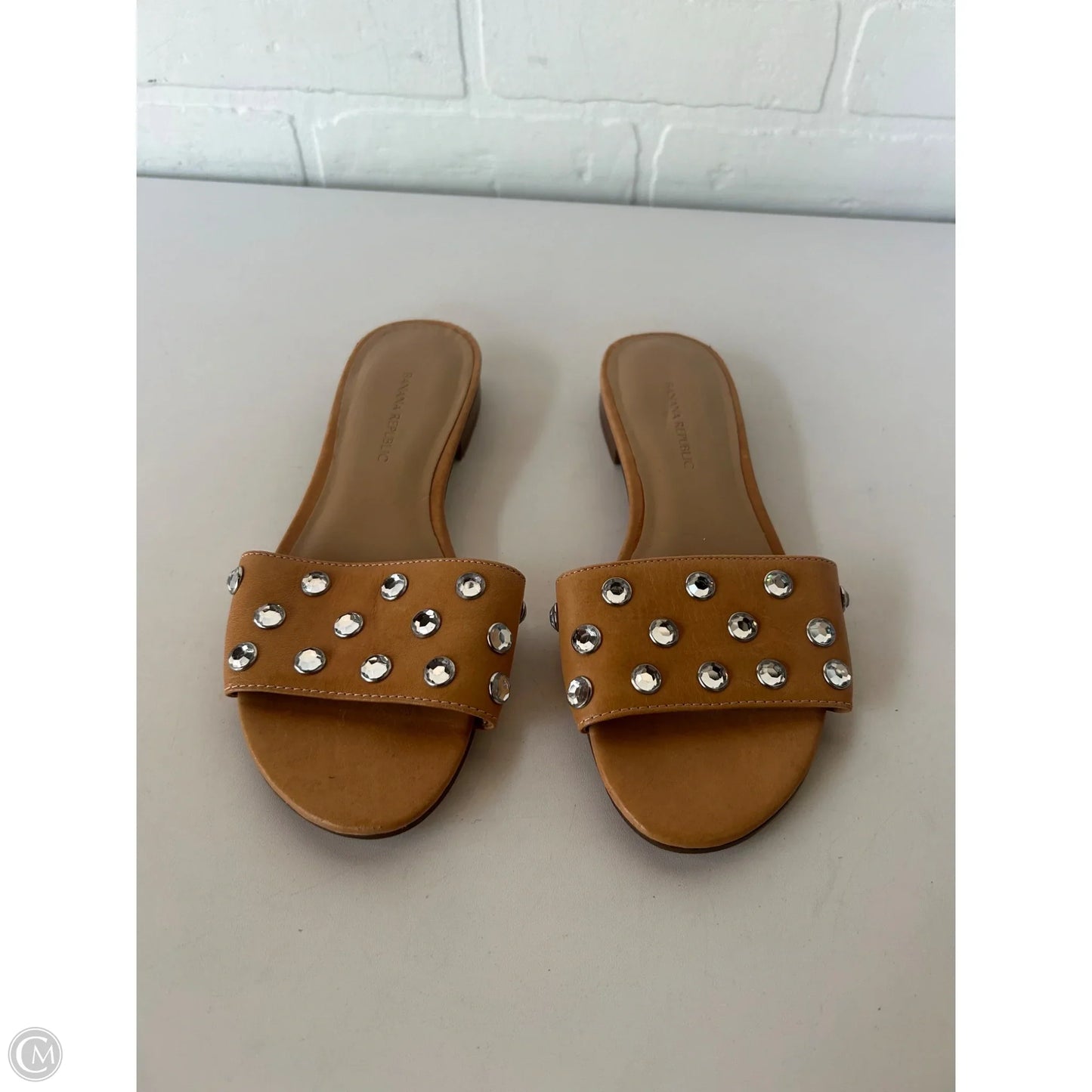 Sandals Flats By Banana Republic In Tan, Size: 5.5