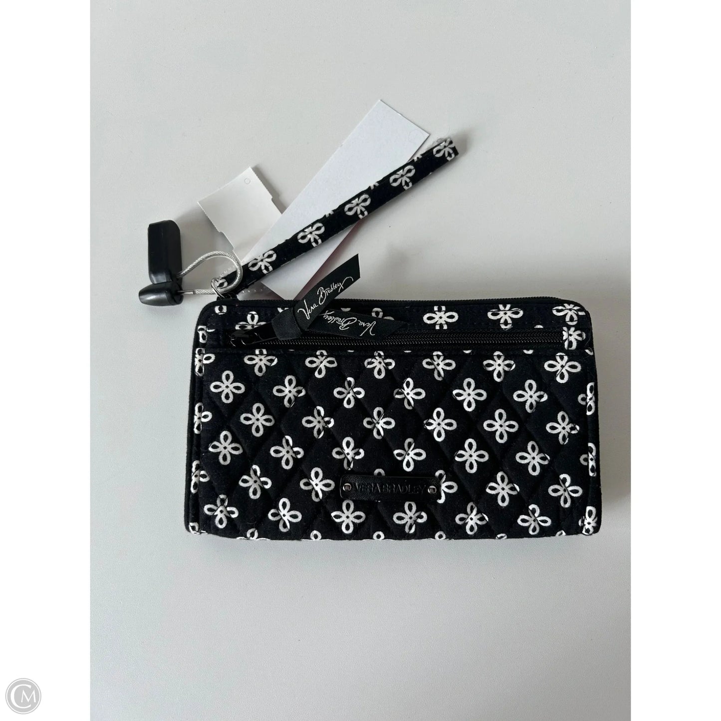 Wristlet By Vera Bradley, Size: Medium