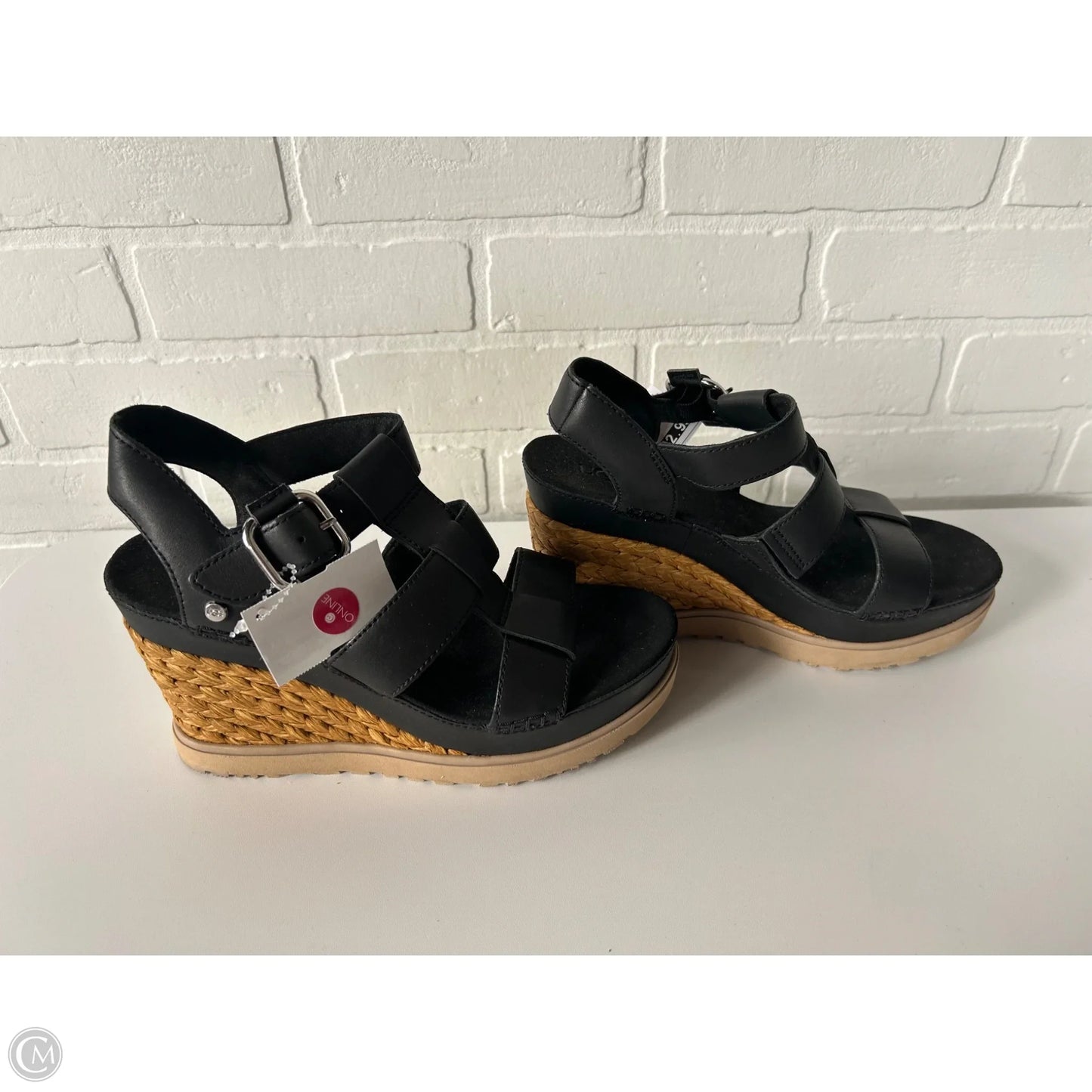 Sandals Designer By Ugg In Black, Size: 8.5