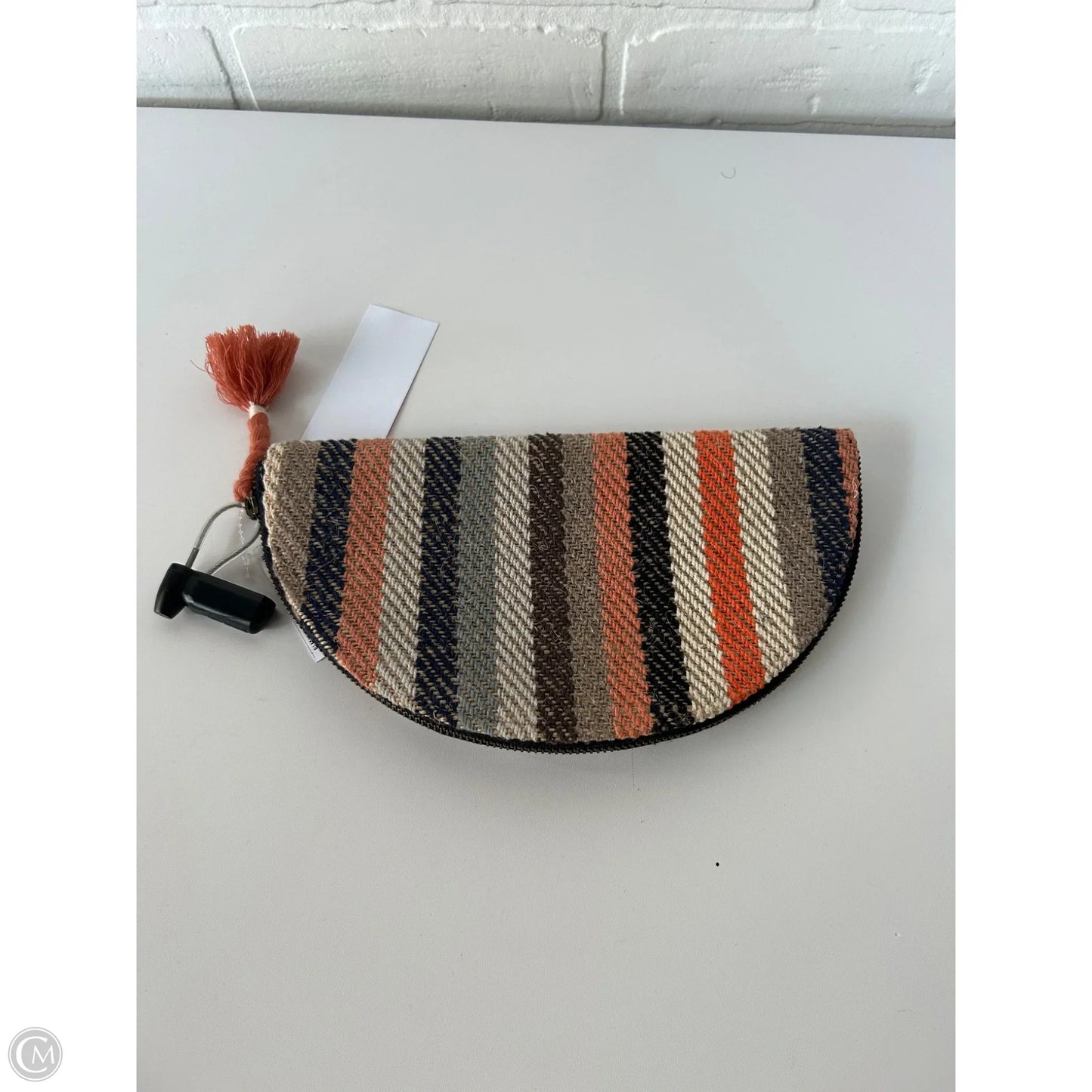 Clutch By Universal Thread, Size: Small