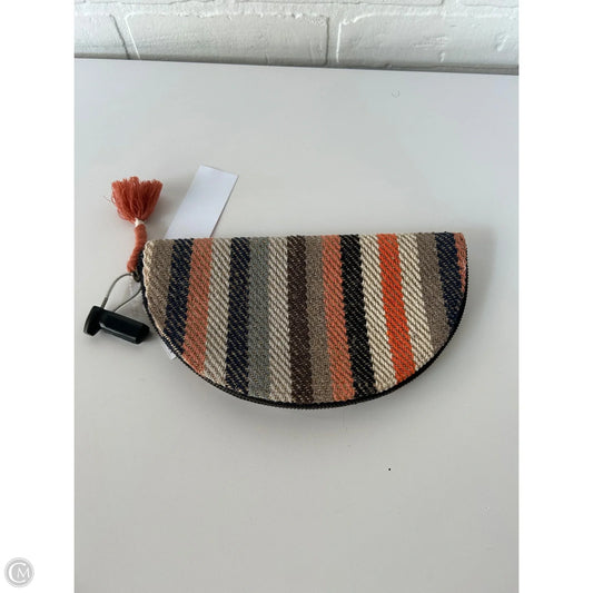 Clutch By Universal Thread, Size: Small