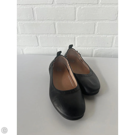 Shoes Flats By Fitflop In Black, Size: 7