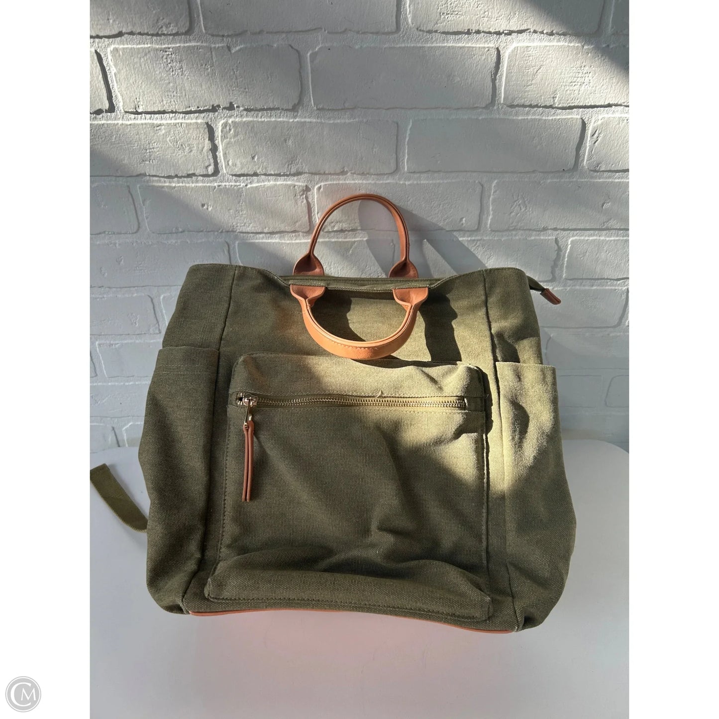 Tote By Universal Thread, Size: Medium