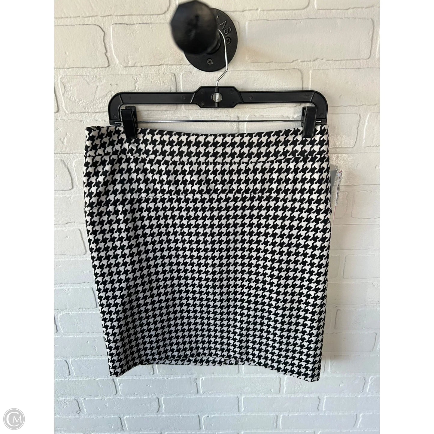 Skirt Mini & Short By Michael By Michael Kors In Black & White, Size: 10