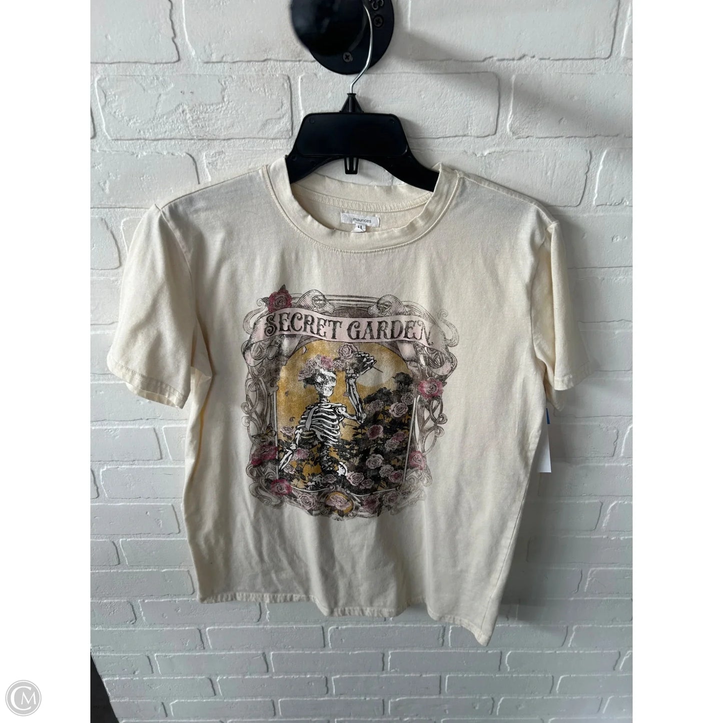 Top Short Sleeve Basic By Maurices In Cream, Size: Xs