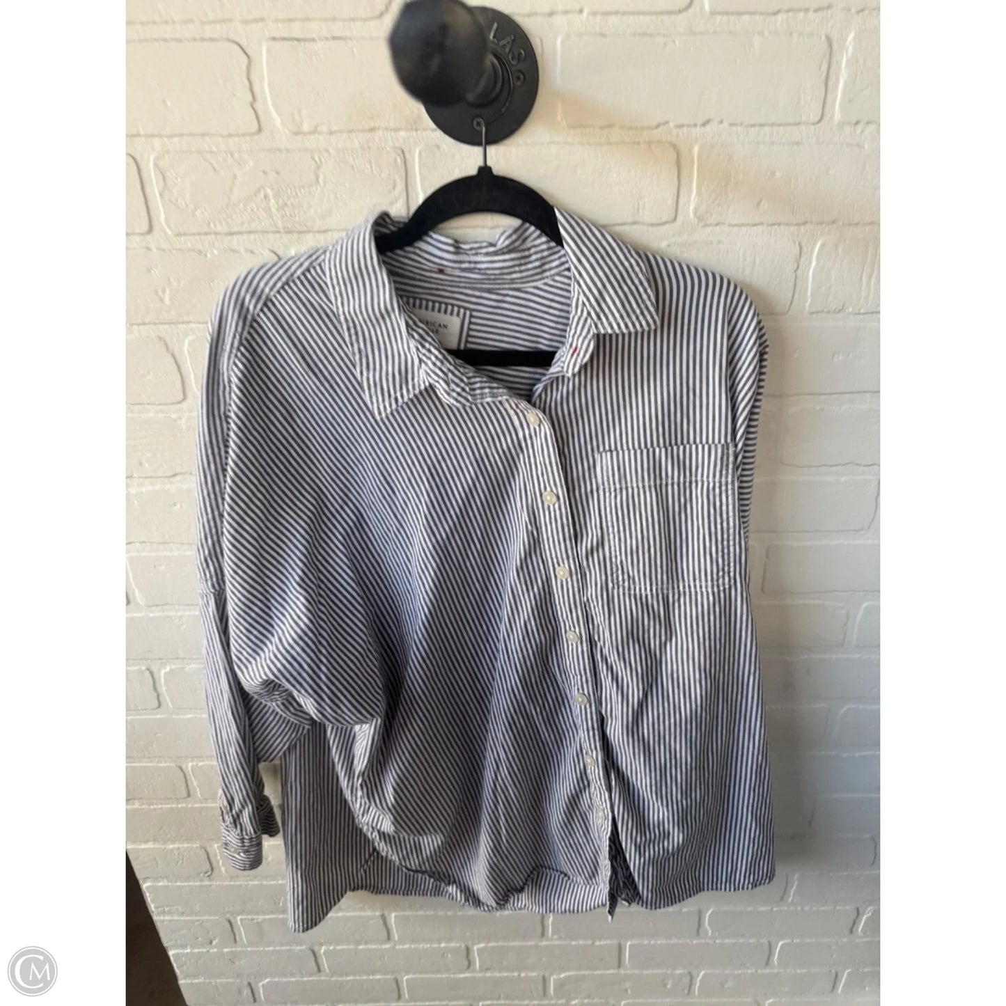 Top Long Sleeve By American Eagle In Grey & White, Size: Xs