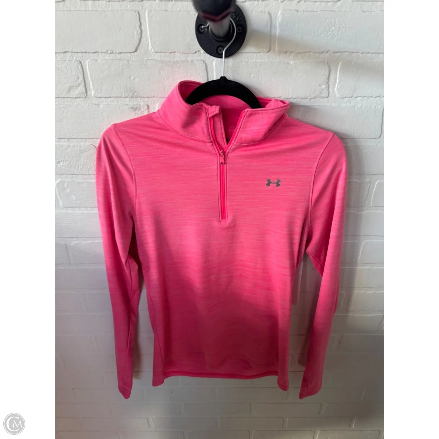 Athletic Top Long Sleeve Collar By Under Armour In Pink, Size: S