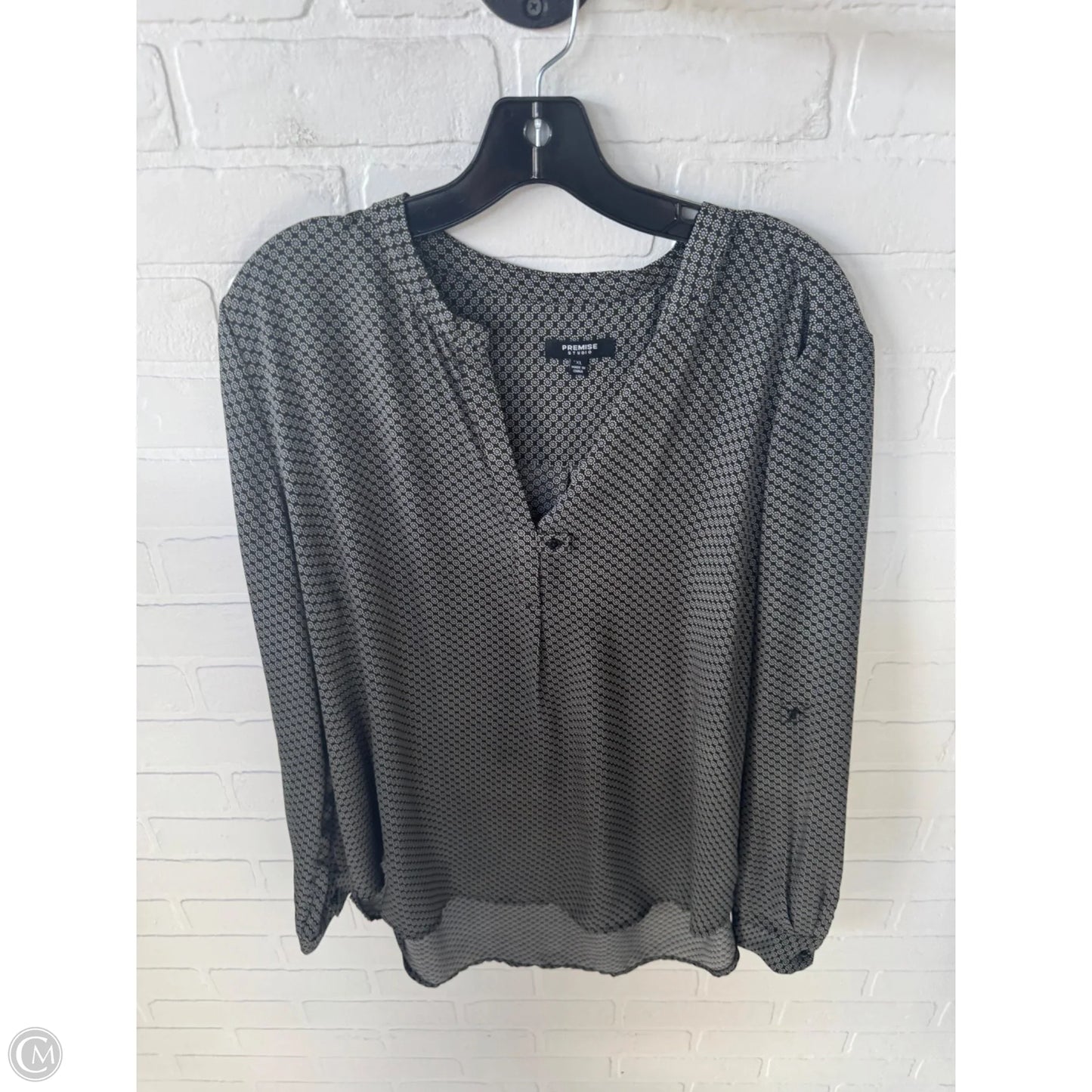Top Long Sleeve By Premise In Black, Size: Xl