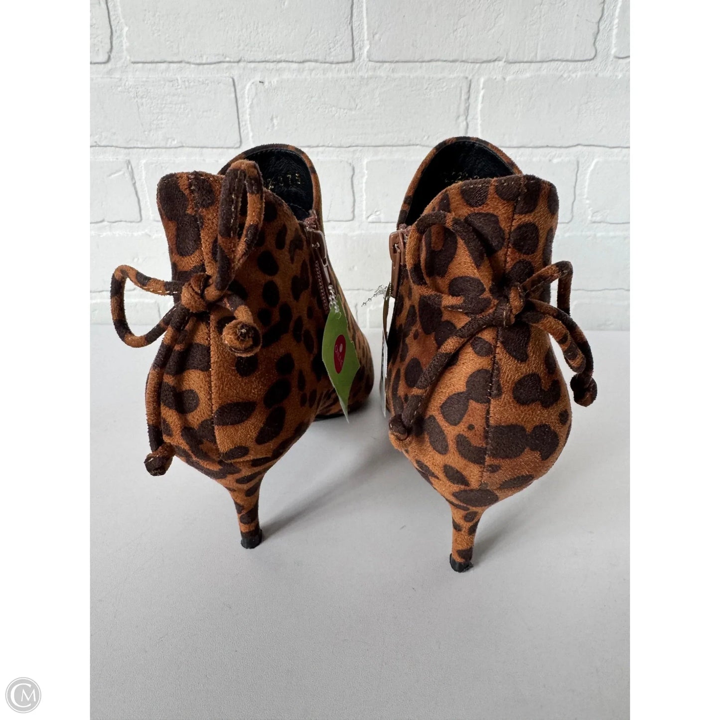 Boots Ankle Heels By Clothes Mentor In Brown & Tan, Size: 7.5
