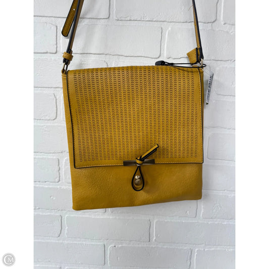Crossbody By Clothes Mentor, Size: Medium