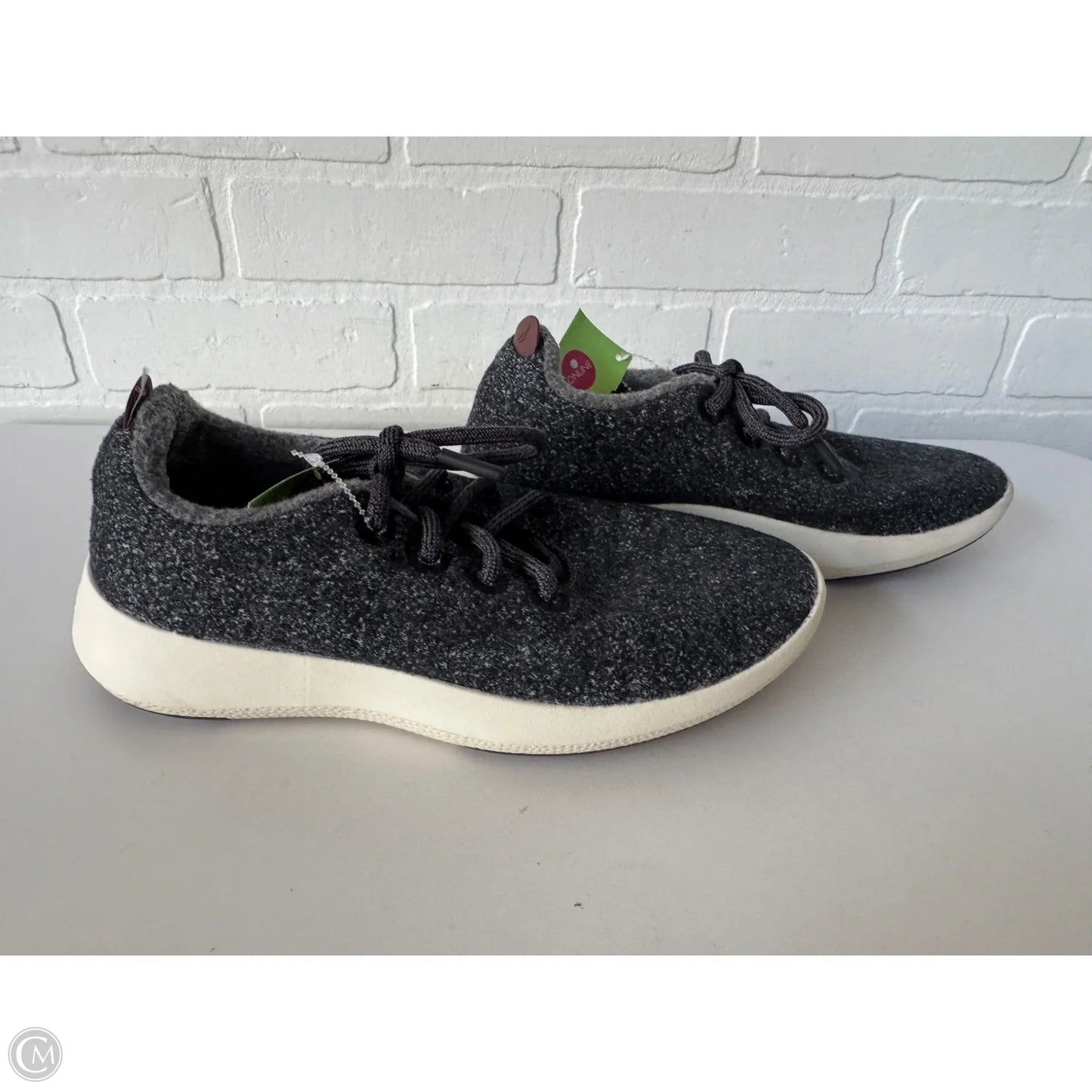 Shoes Sneakers By Allbirds In Grey, Size: 9