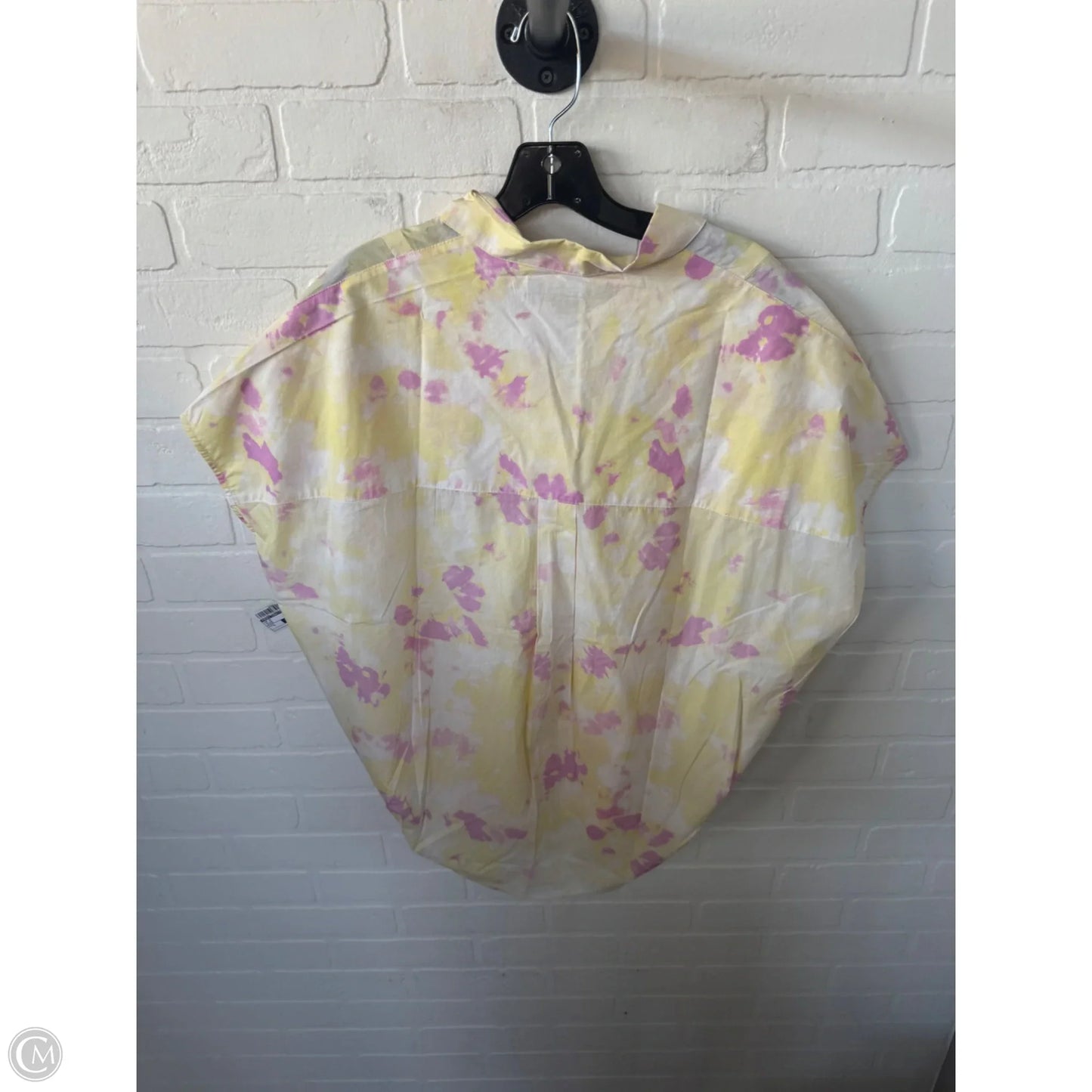 Top Short Sleeve By French Connection In Yellow, Size: S