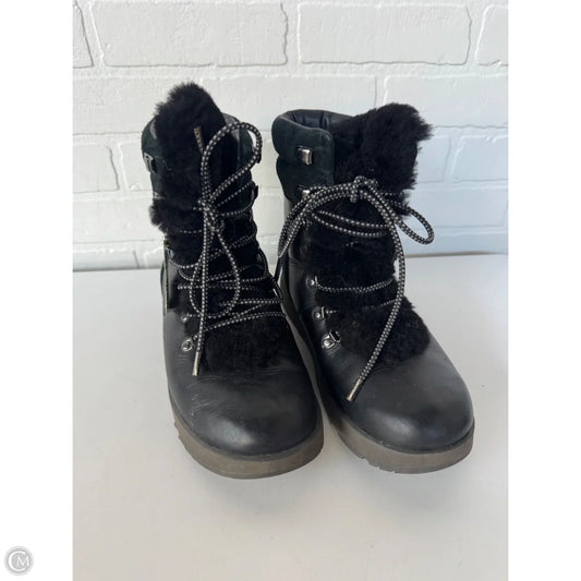 Boots Designer By Ugg In Black, Size: 9