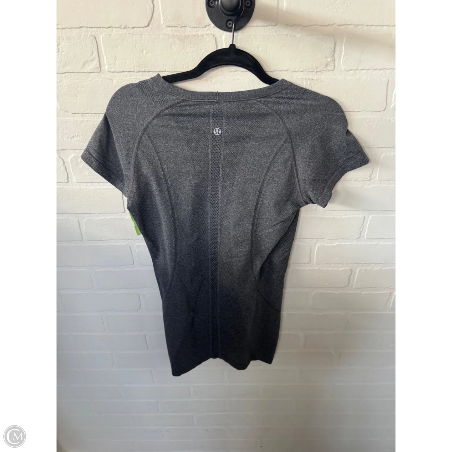 Athletic Top Short Sleeve By Lululemon In Grey, Size: M