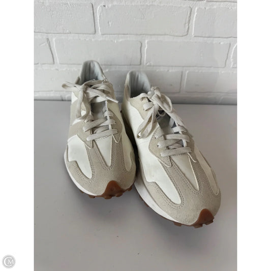 Shoes Sneakers By New Balance In Cream, Size: 9