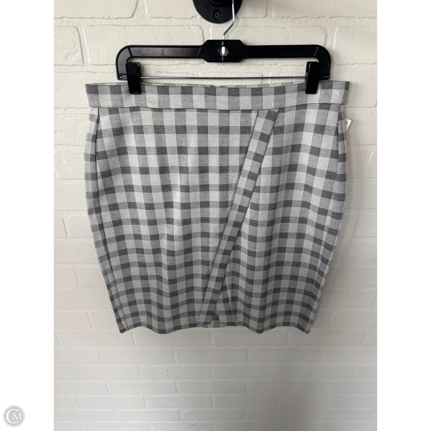 Skirt Mini & Short By Cabi In Grey & White, Size: 12