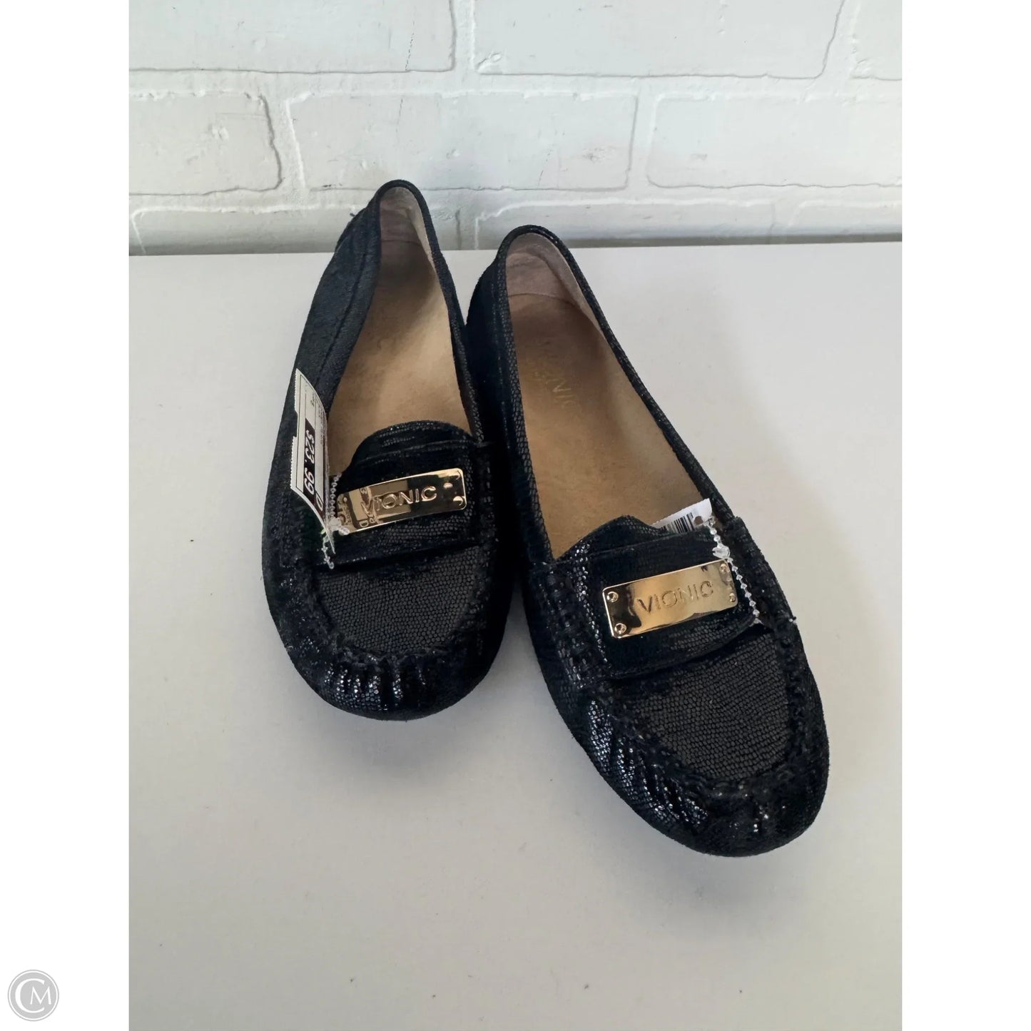 Shoes Flats By Vionic In Black, Size: 5
