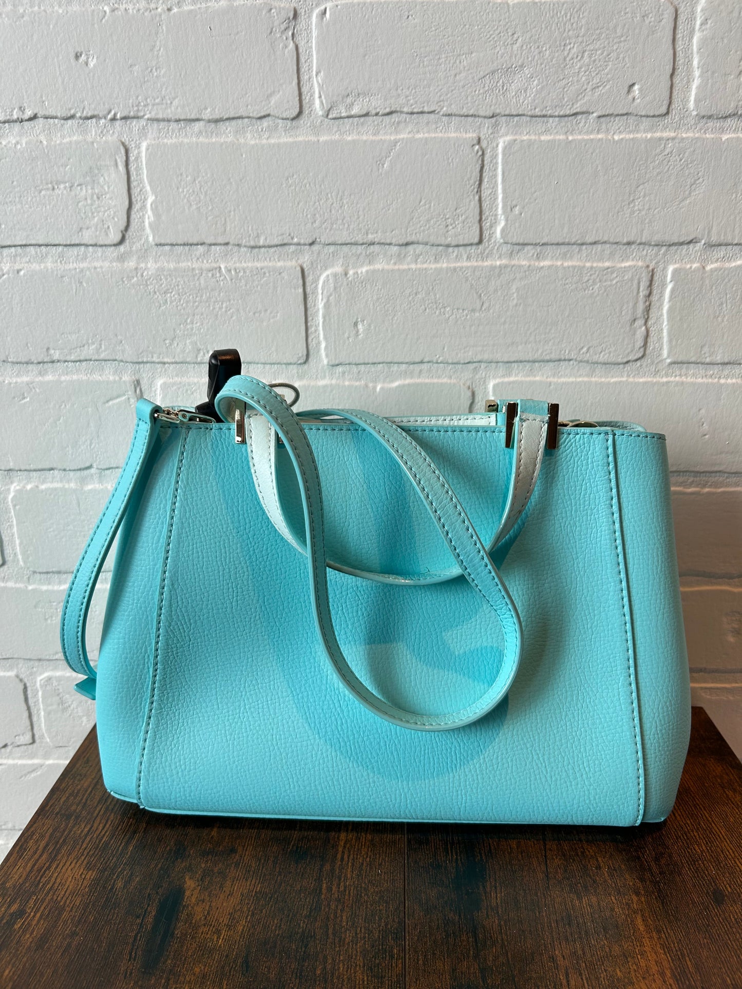 Tote Designer By Kate Spade  Size: Medium