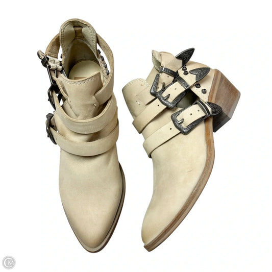 Boots Ankle Flats By Dolce Vita In Cream, Size: 6.5