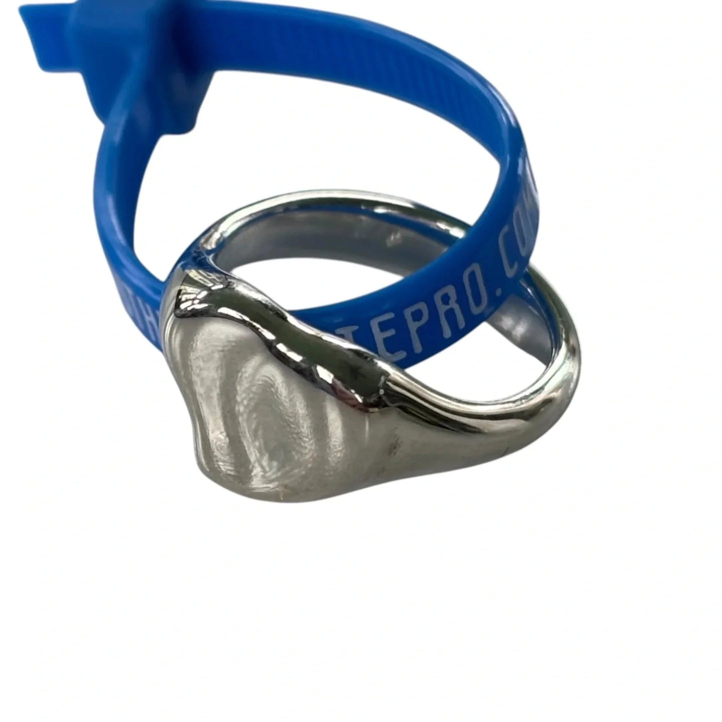 Ring Luxury Designer By Tiffany And Company, Size: 4