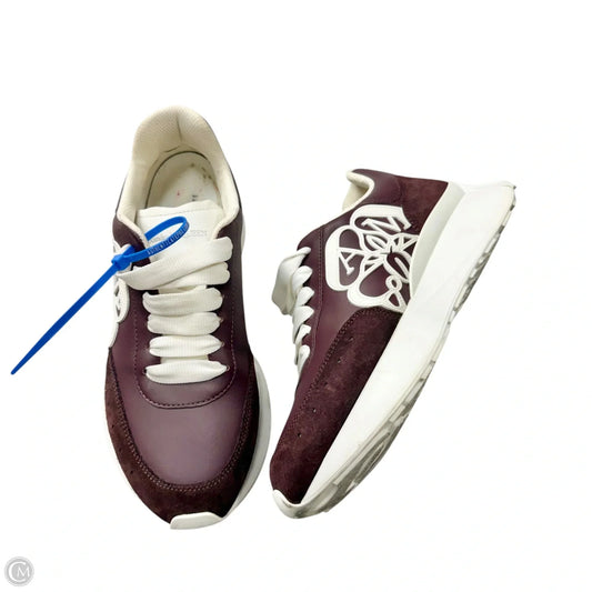 Shoes Luxury Designer By Alexander Mcqueen In Maroon, Size: 6.5