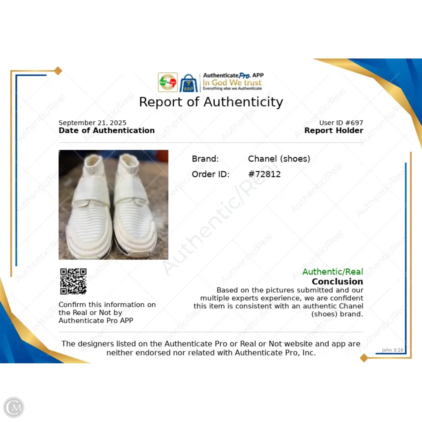 Shoes Luxury Designer By Chanel In White, Size: 10.5