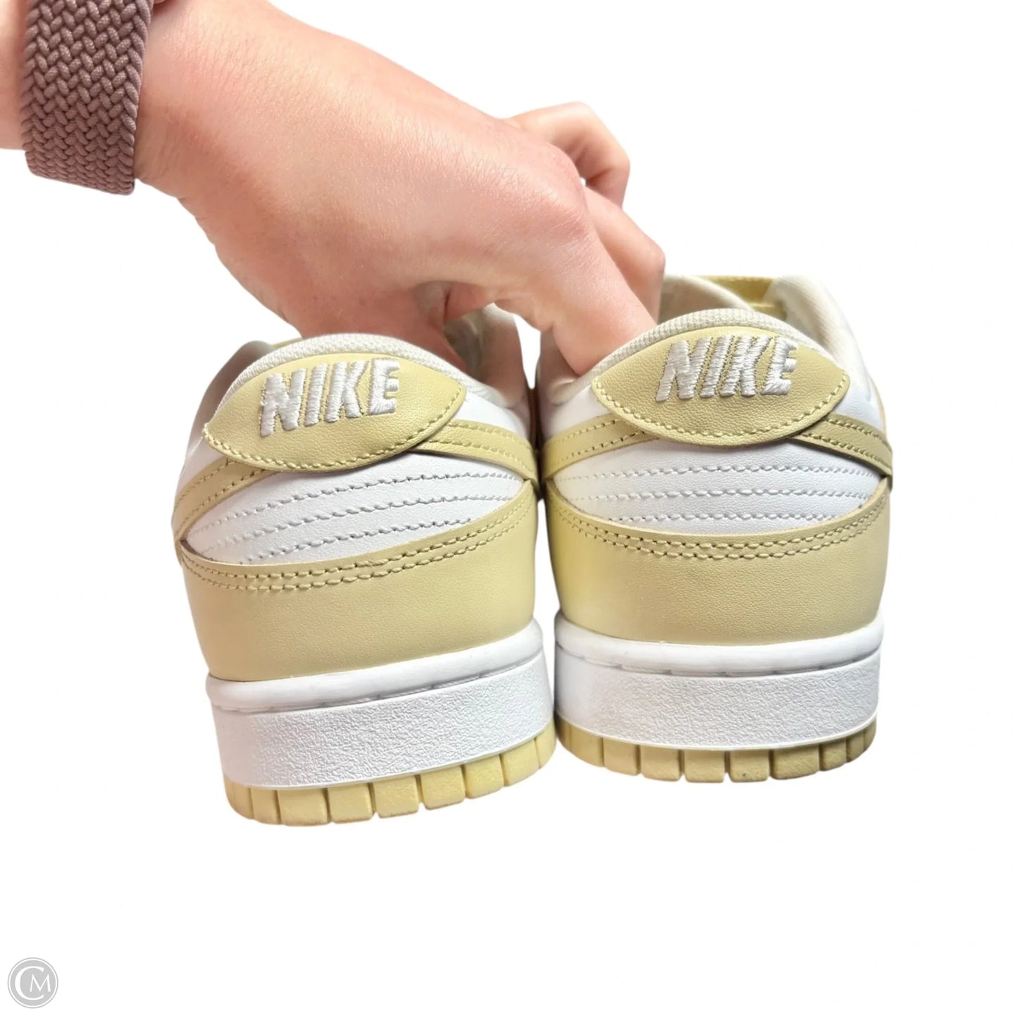 Shoes Sneakers By Nike In Tan & White, Size: 11.5