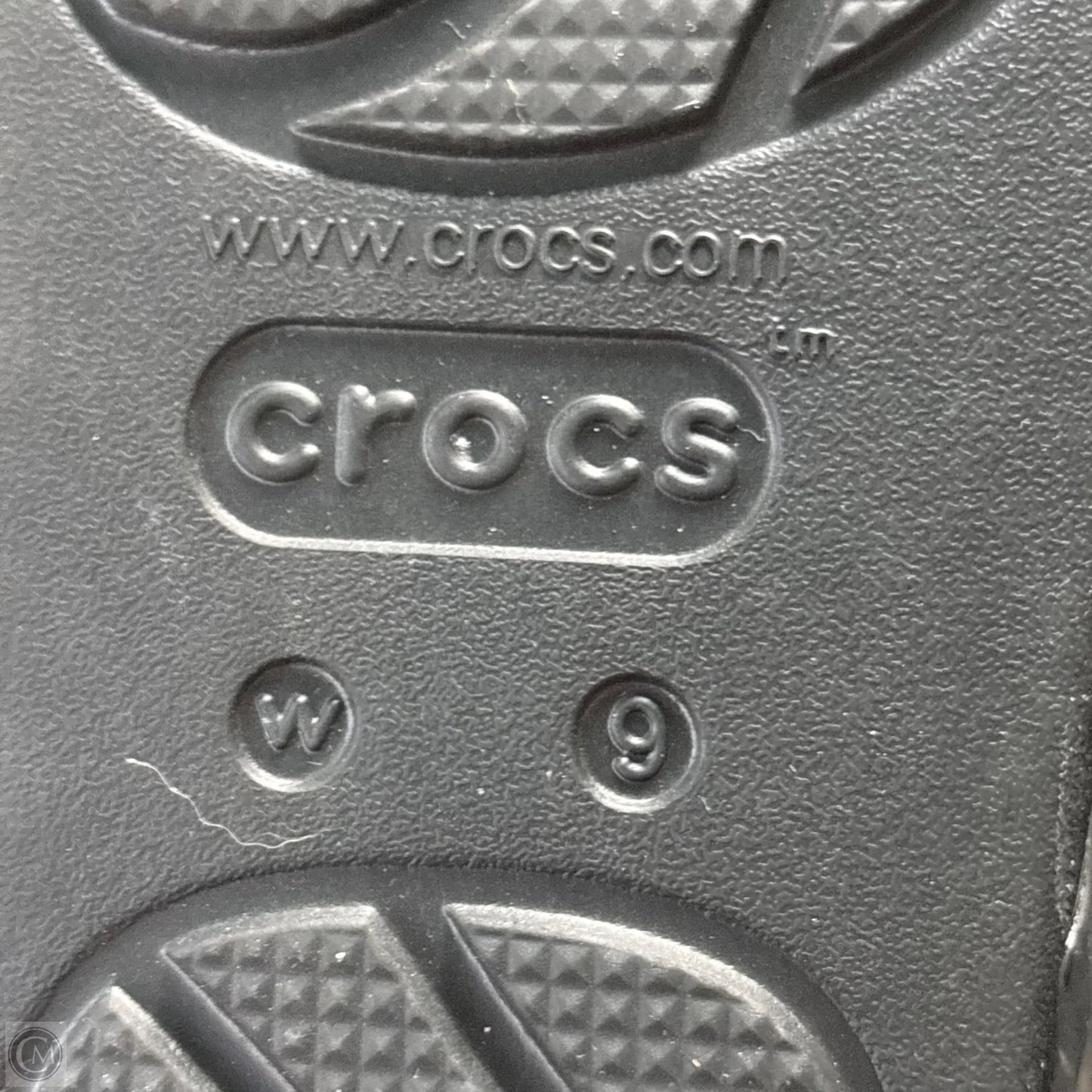 Sandals Flats By Crocs In Black, Size: 9