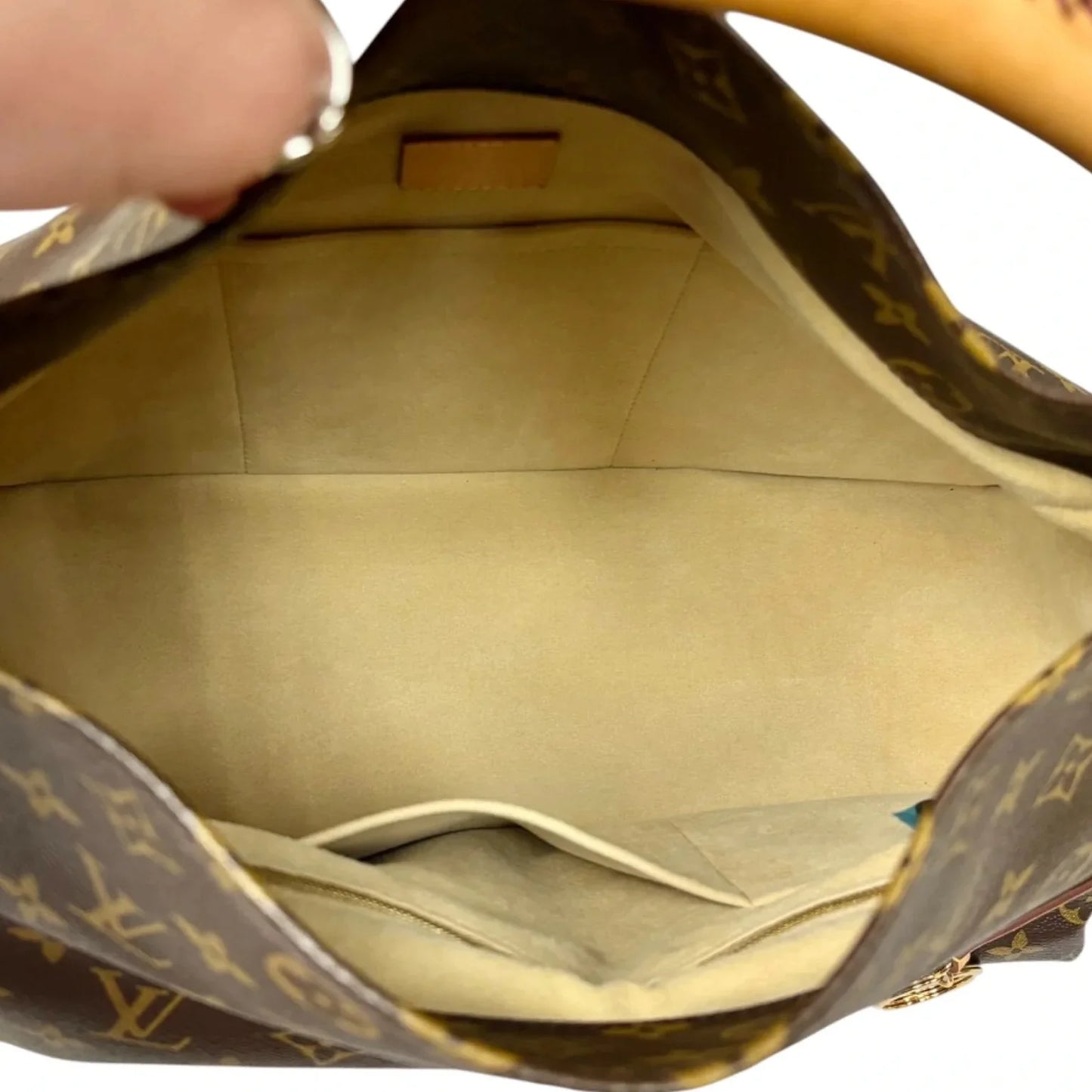 Handbag Luxury Designer By Louis Vuitton, Size: Large