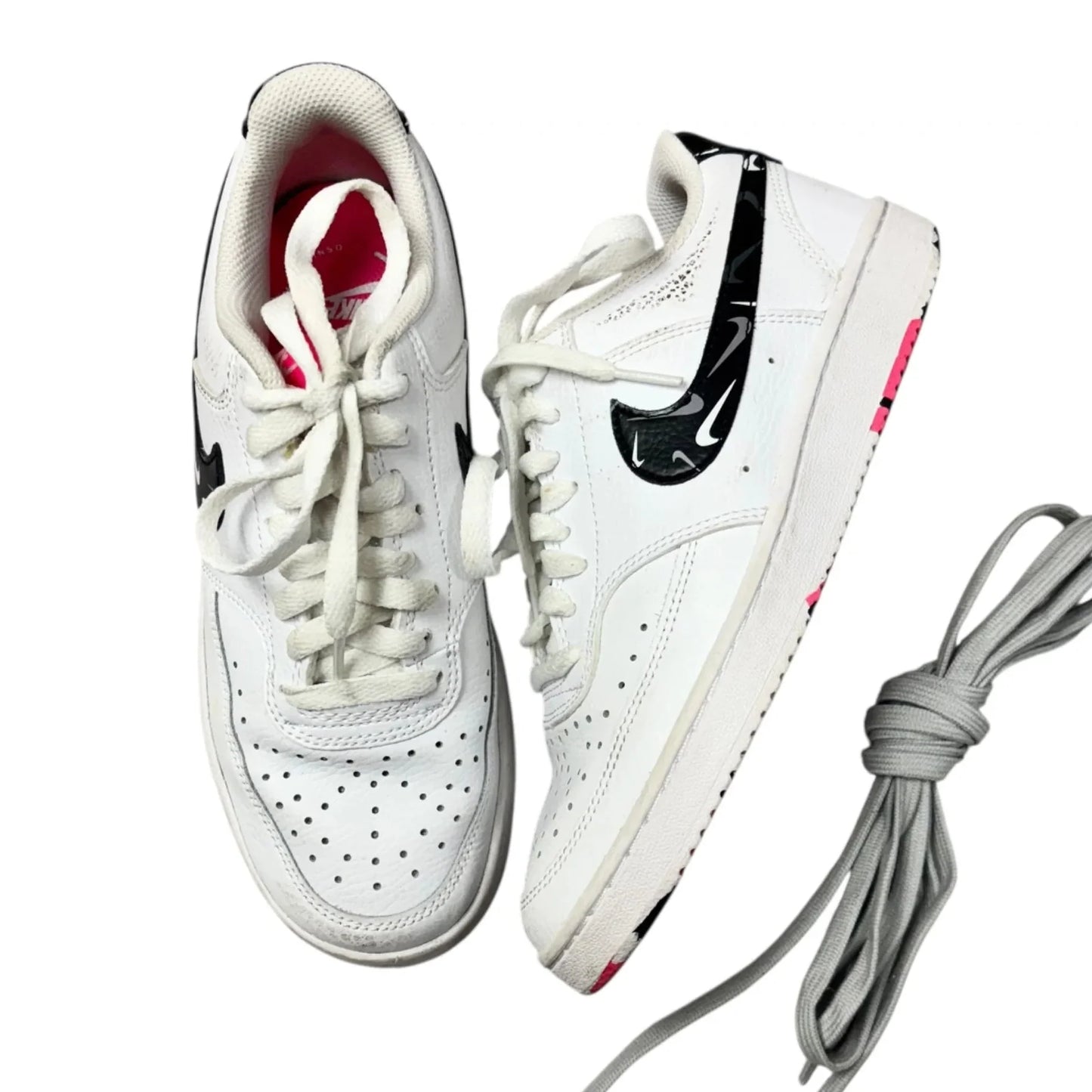 Shoes Sneakers By Nike In White, Size: 7