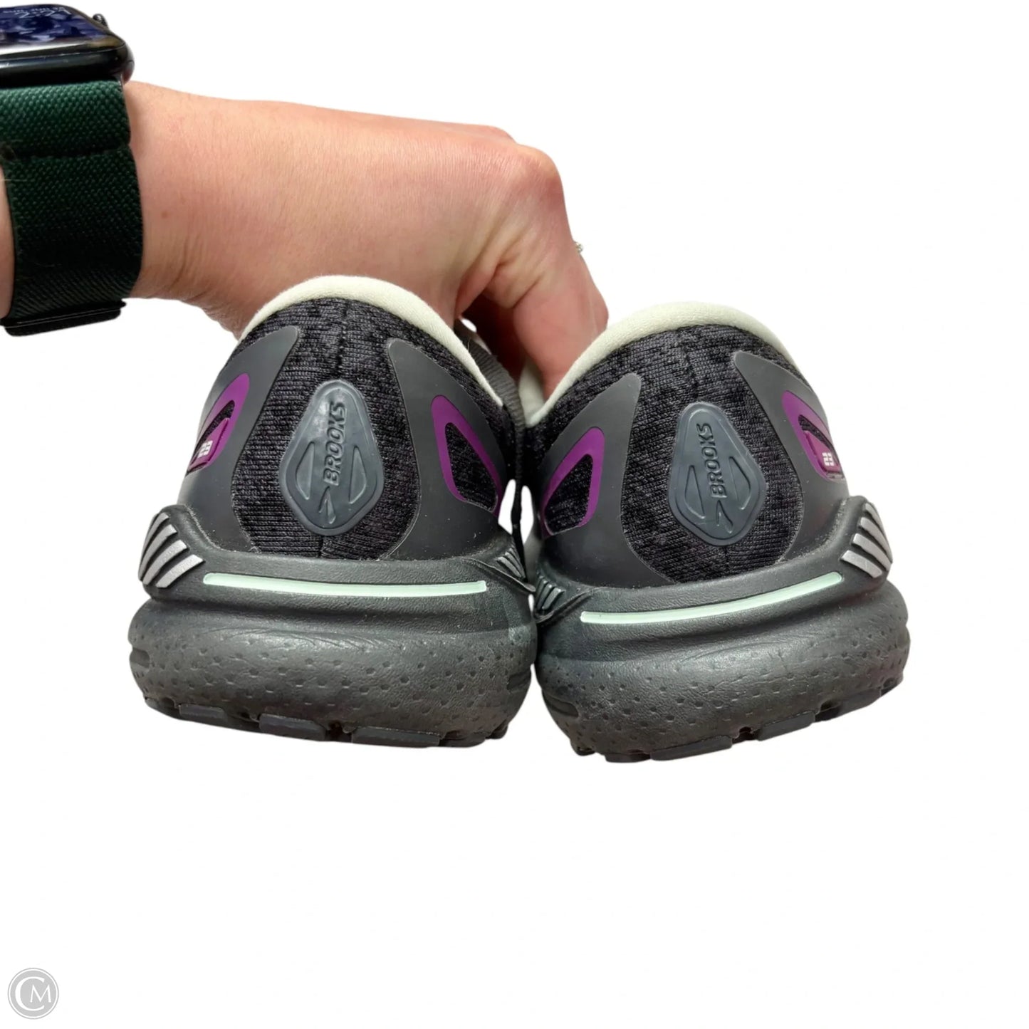 Shoes Athletic By Brooks In Grey & Purple, Size: 7