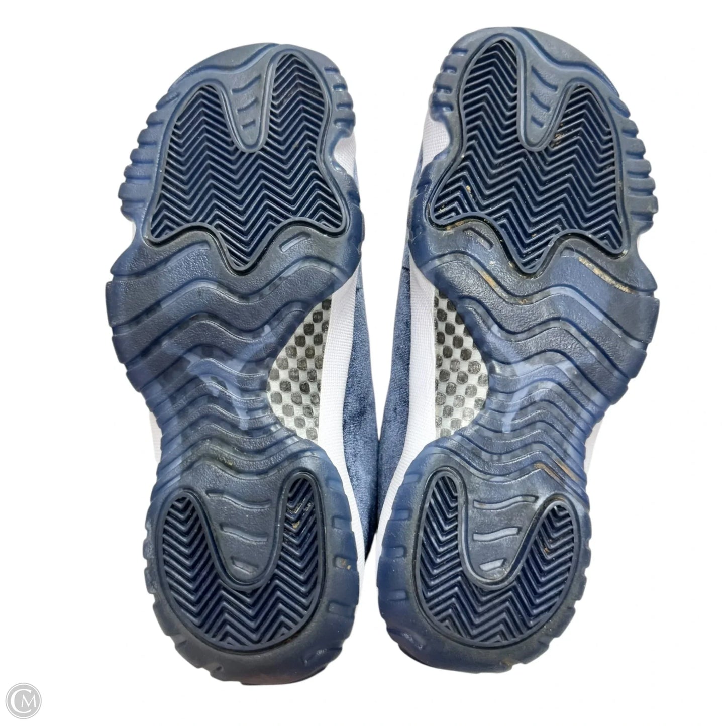 Shoes Luxury Designer By Jordan In Navy, Size: 7