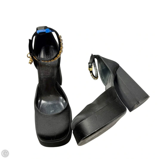 Shoes Luxury Designer By Versace In Black, Size: 10.5