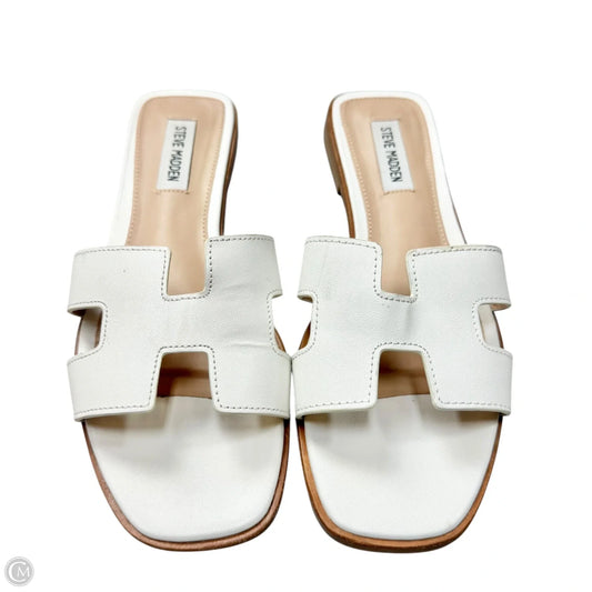 Sandals Flats By Steve Madden In White, Size: 9